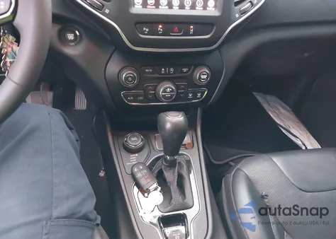 2023 Jeep Cherokee Altitude Lux 4X4 из США, поврежденный, VIN 1C4PJMMB5PD101813